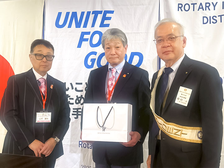 岡村会長から小宮様へお礼