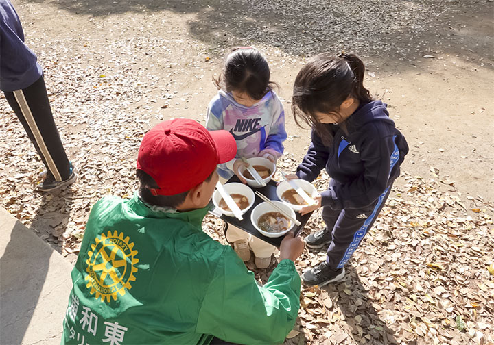 みんなが調理したトン汁ができたよ